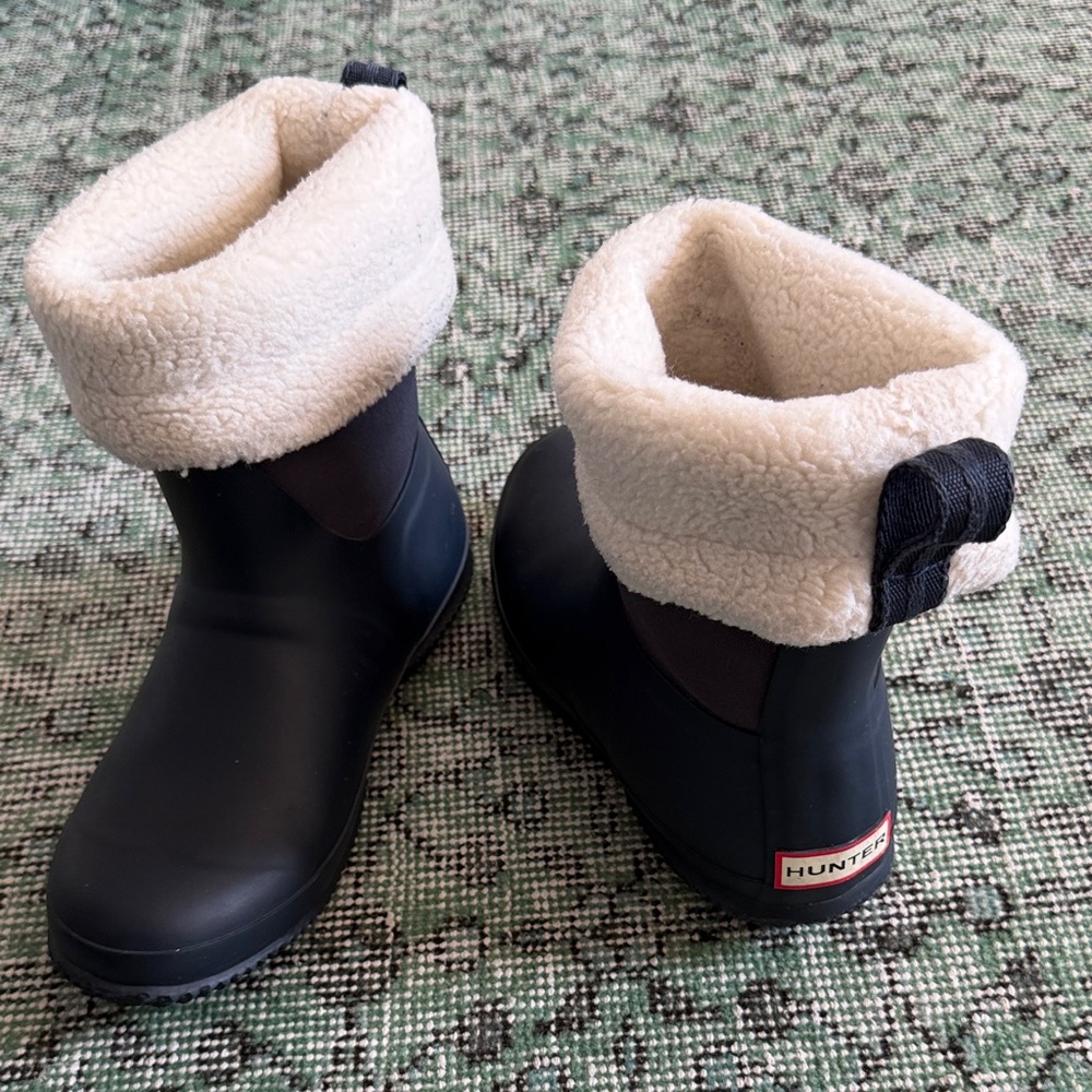 Hunter Black Rain Boots with Soft Cream Interior - Picture 7 of 7